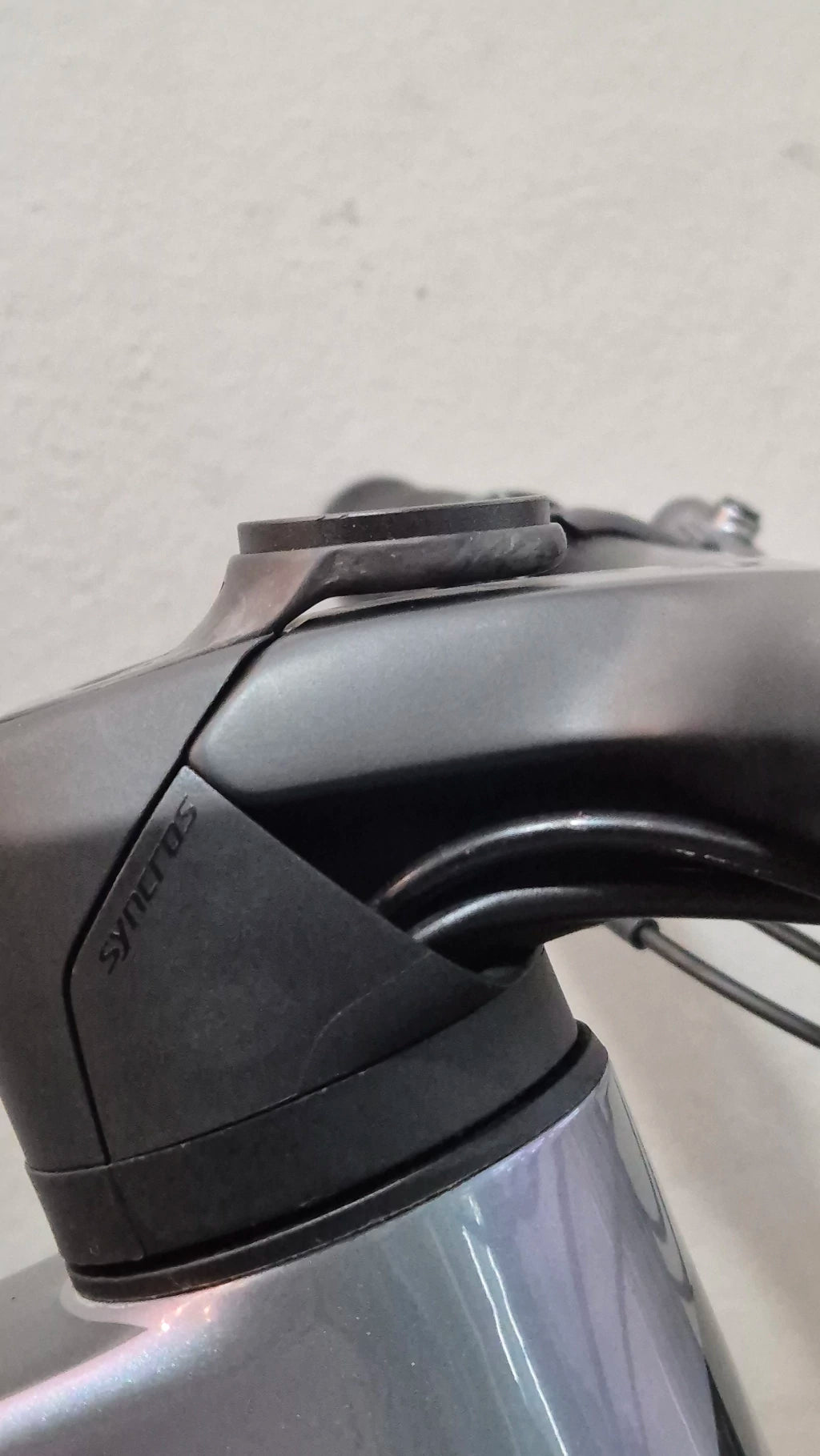 SUPORTE DE GPS PARA GUIDÃO SYNCROS — imagem 3