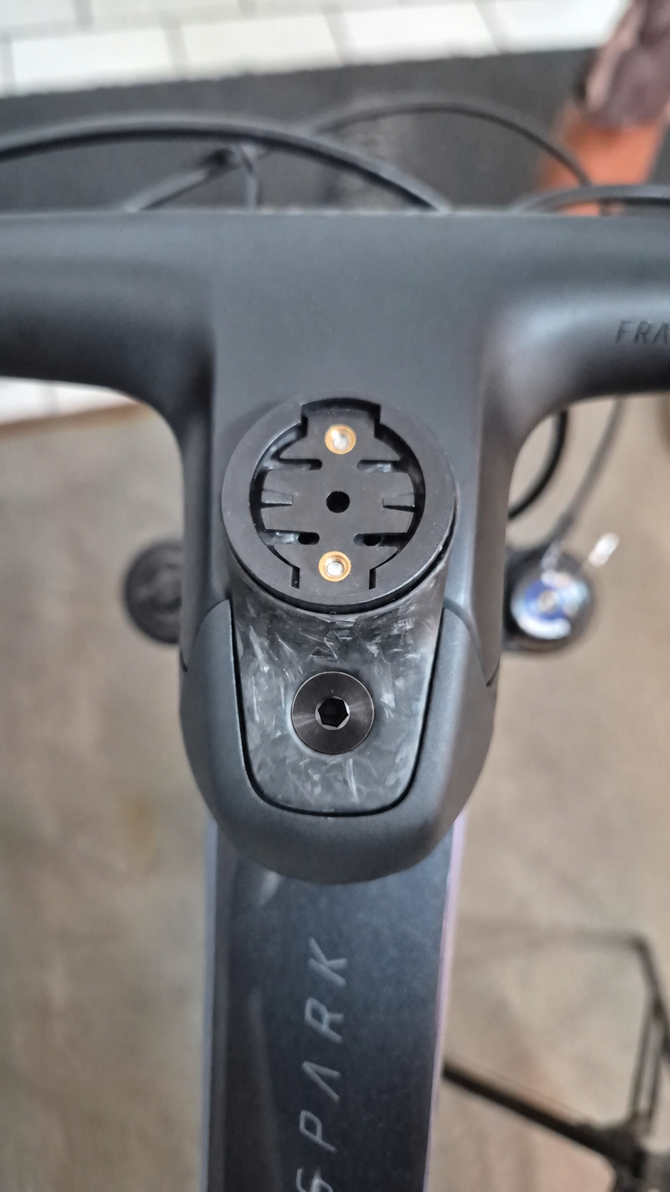 SUPORTE DE GPS PARA GUIDÃO SYNCROS — imagem 1